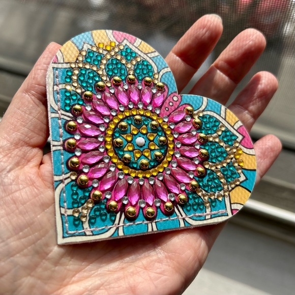 Diamond Art HEART 12 Corner Bookmark, Colorful, Sparkly (BLUE, PINK, GOLD) - Picture 14 of 15